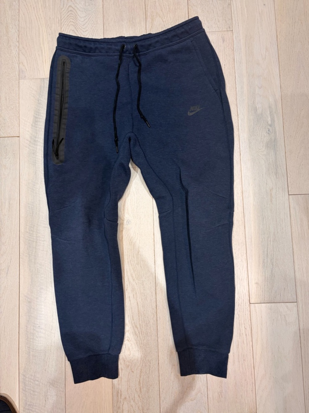 Nike Tech Fleece Joggers in Navy Men’s size Large